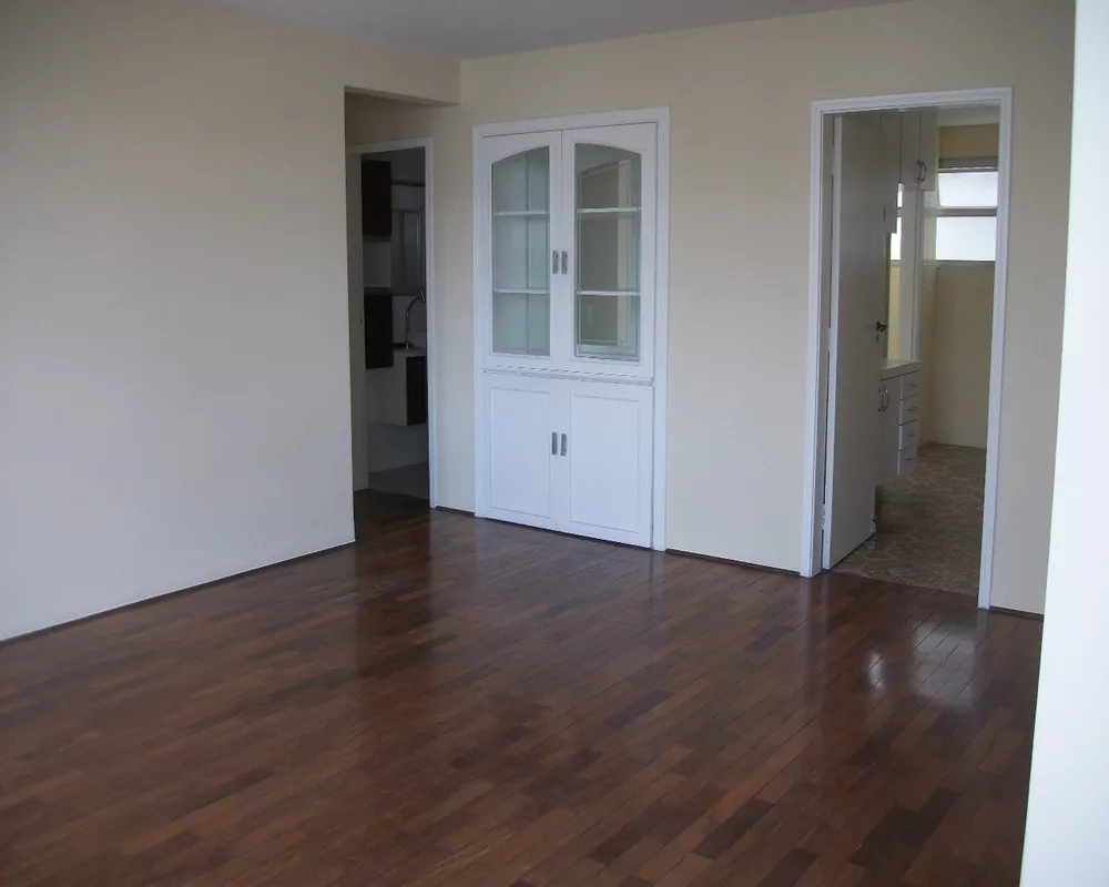 Apartamento para alugar com 3 quartos, 115m² - Foto 1