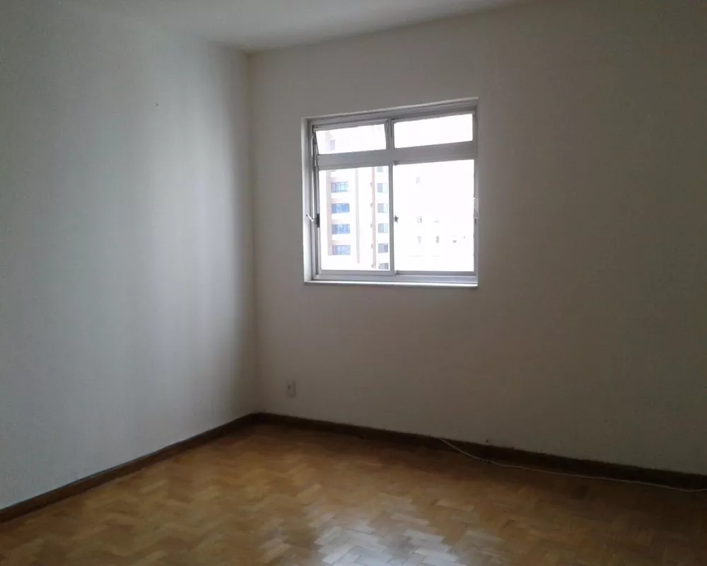 Apartamento para alugar com 2 quartos, 100m² - Foto 1