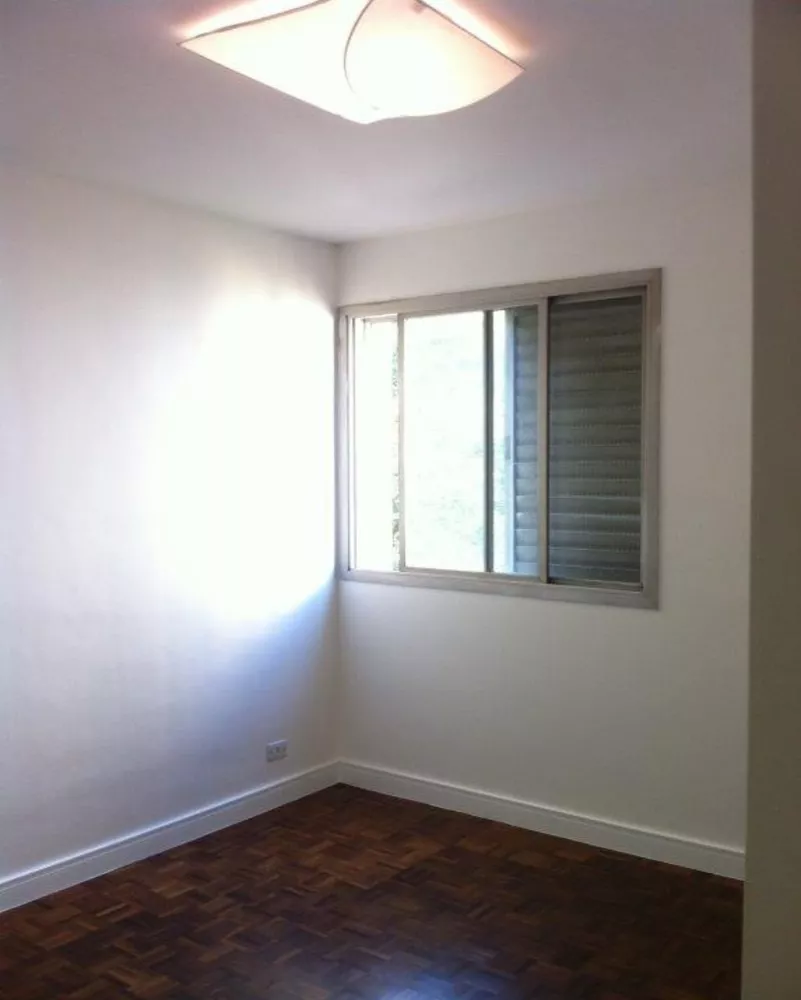 Apartamento para alugar com 2 quartos, 97m² - Foto 4