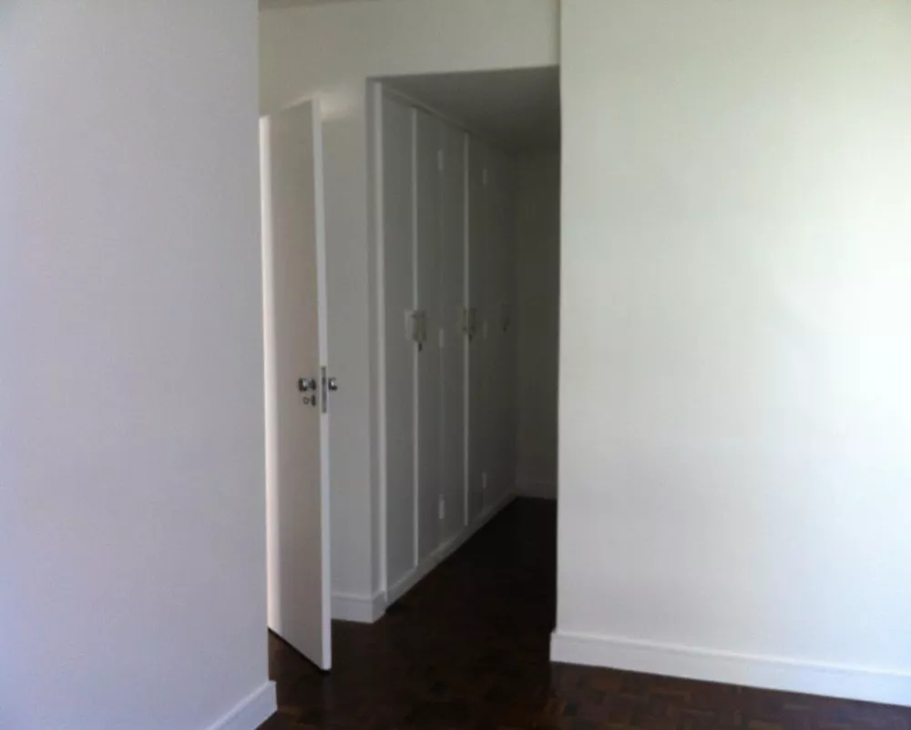 Apartamento para alugar com 2 quartos, 97m² - Foto 5