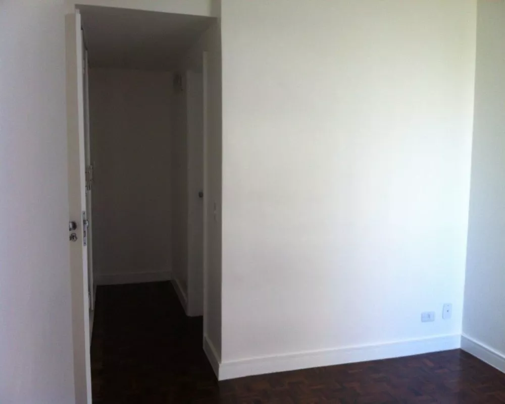 Apartamento para alugar com 2 quartos, 97m² - Foto 6