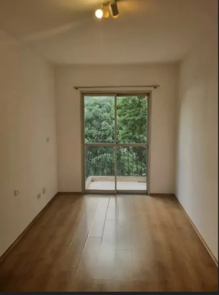 Apartamento à venda com 1 quarto, 44m² - Foto 2