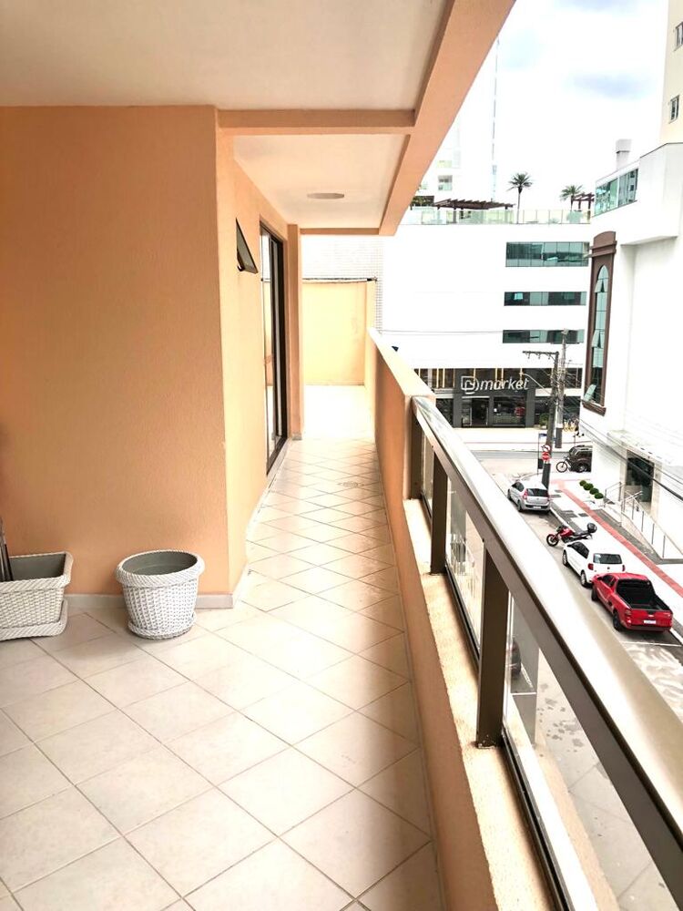 Apartamento à venda com 2 quartos, 137m² - Foto 5