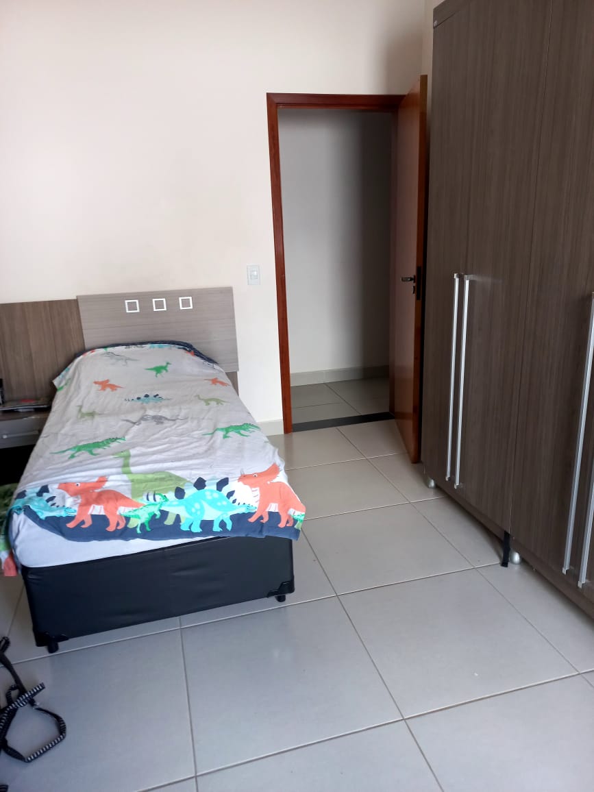 Casa de Condomínio à venda com 4 quartos, 196m² - Foto 13