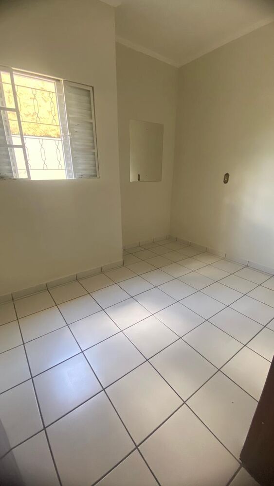 Casa para alugar com 4 quartos, 155m² - Foto 12