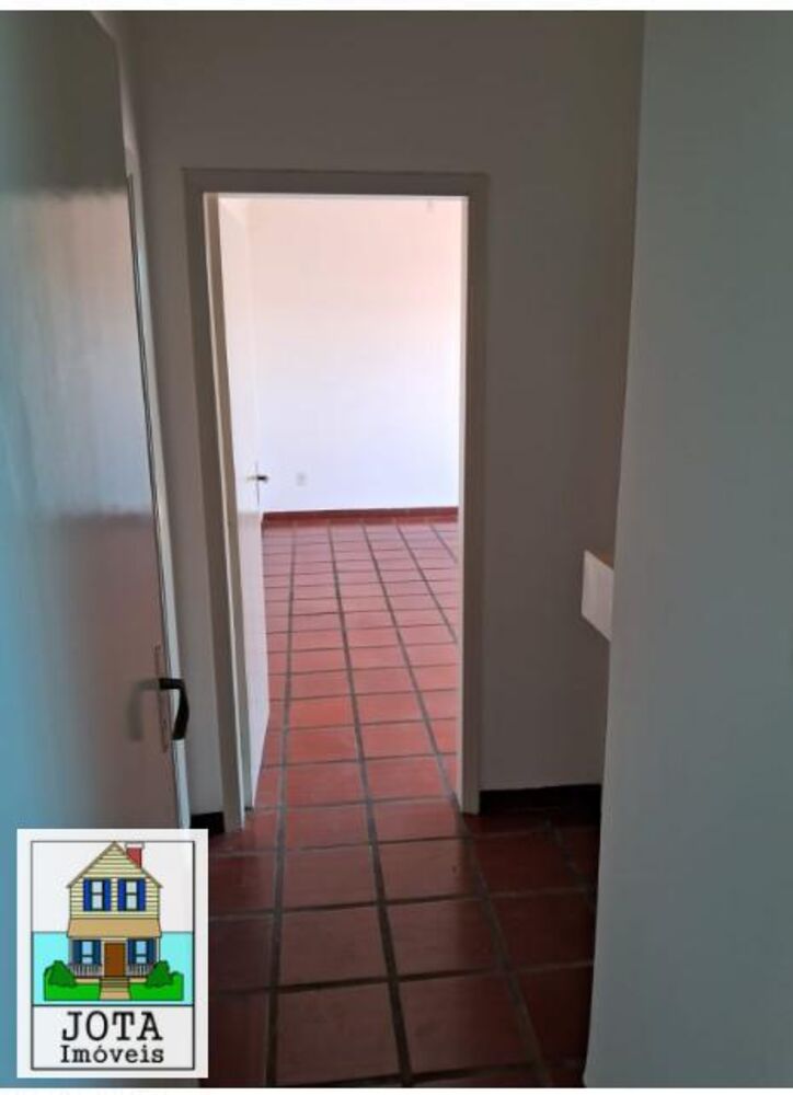 Casa à venda com 2 quartos, 268m² - Foto 4