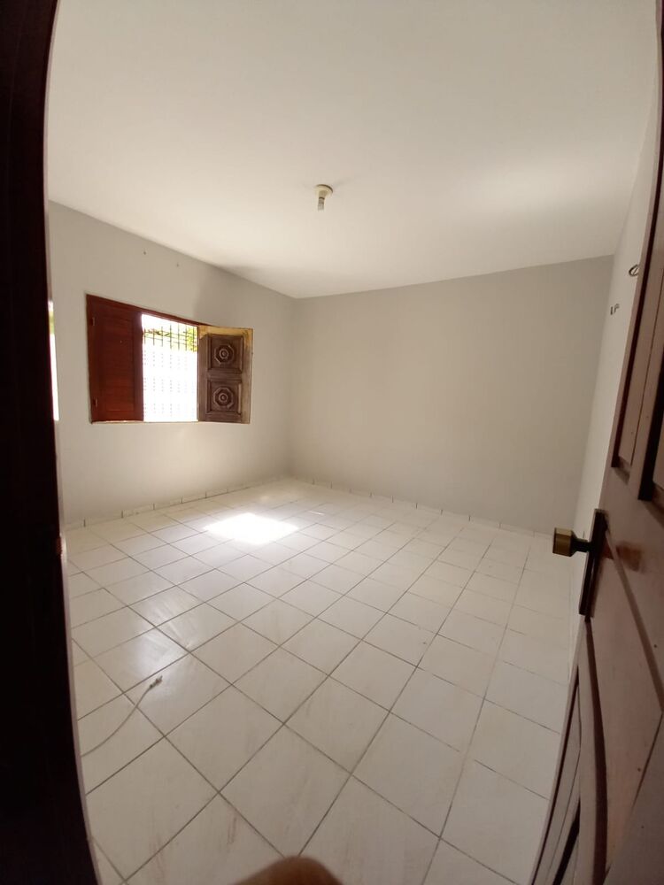 Casa à venda com 3 quartos, 200m² - Foto 4