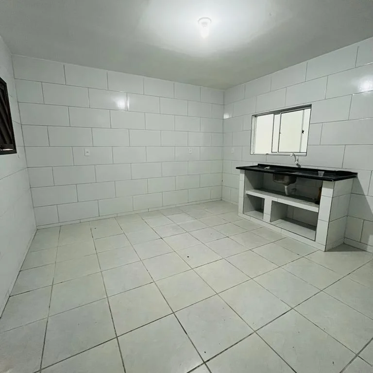 Casa à venda com 4 quartos, 150m² - Foto 2