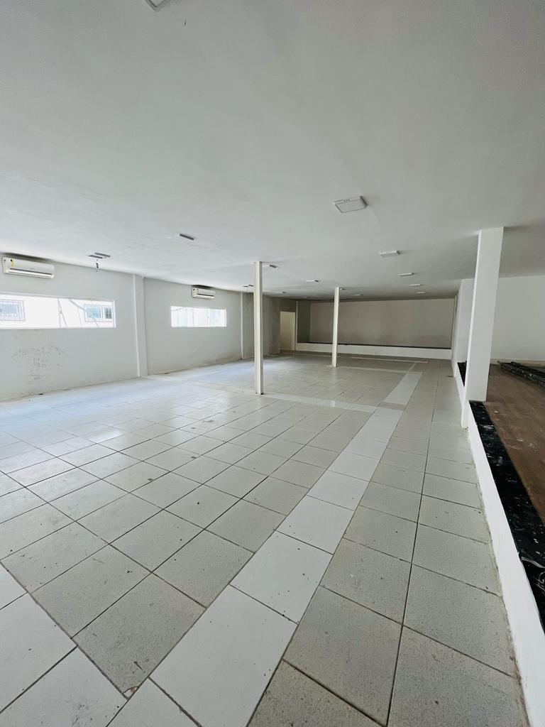 Imóvel Comercial Padrão para alugar, 600m² - Foto 2