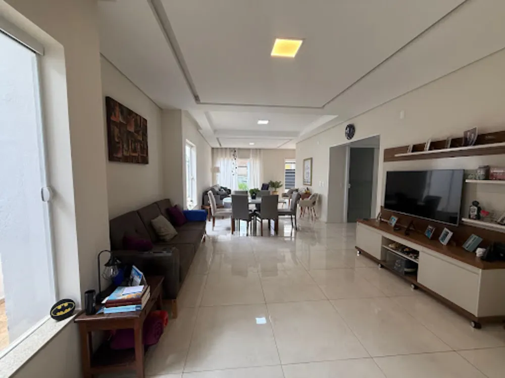 Casa, 3 quartos, 182 m² - Foto 4
