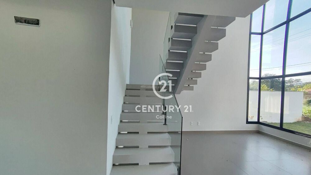 Sobrado, 4 quartos, 239 m² - Foto 2