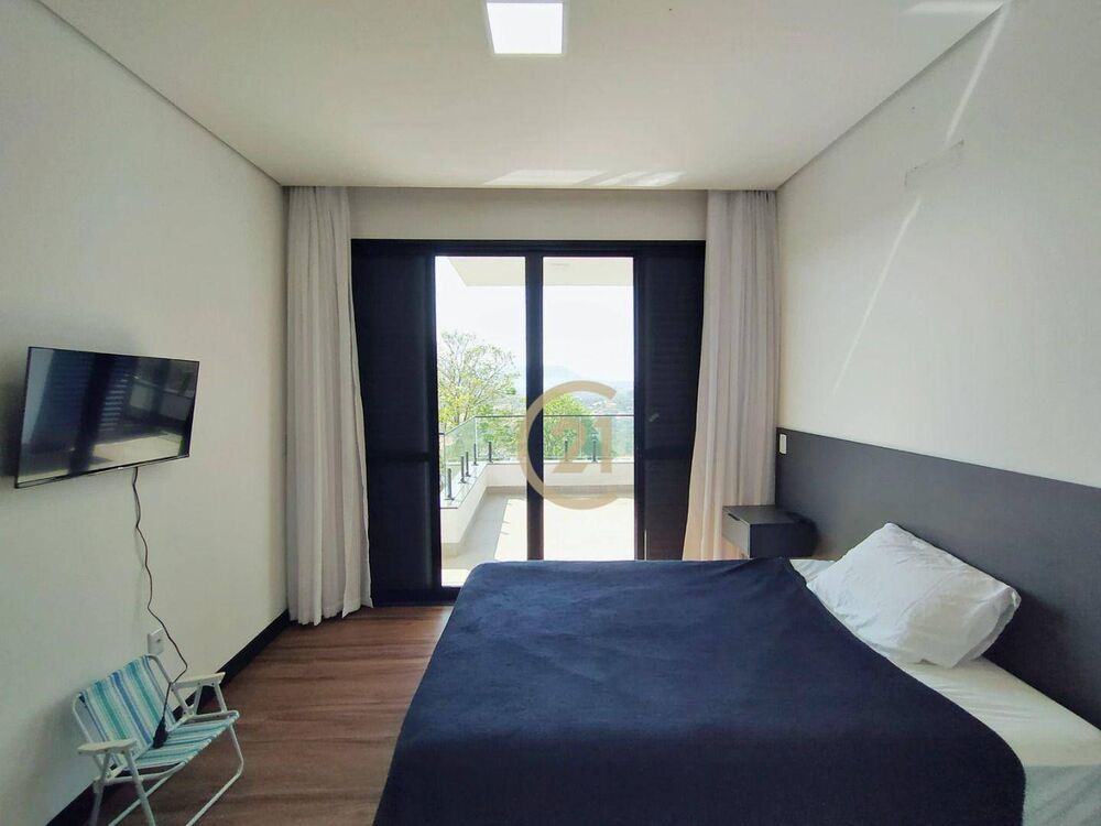 Sobrado, 4 quartos, 305 m² - Foto 1