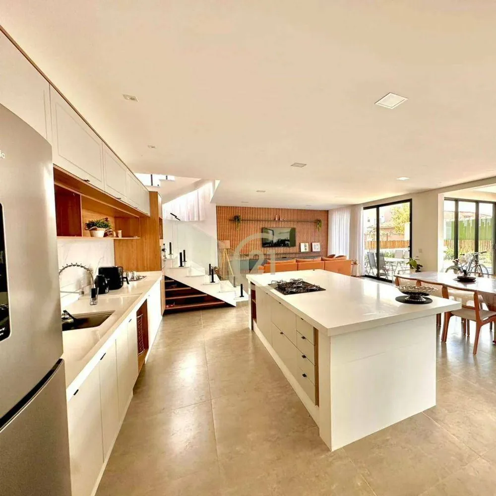 Sobrado, 4 quartos, 305 m² - Foto 15