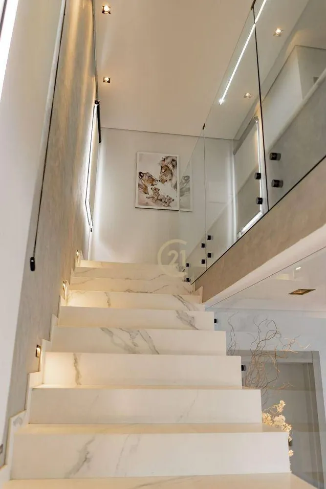 Sobrado, 4 quartos, 309 m² - Foto 5