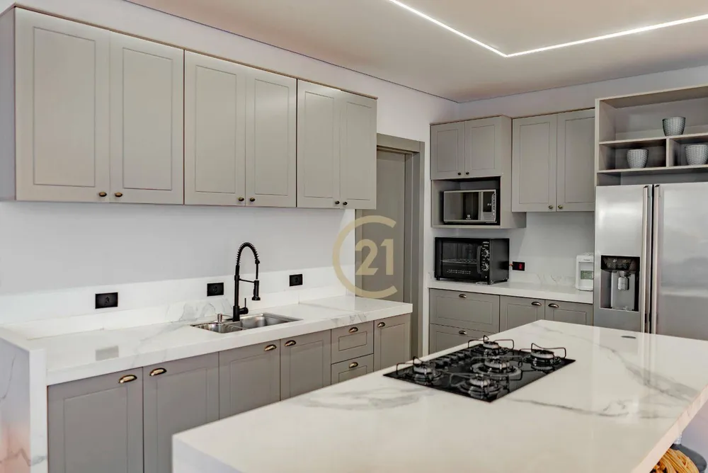 Sobrado, 4 quartos, 309 m² - Foto 2