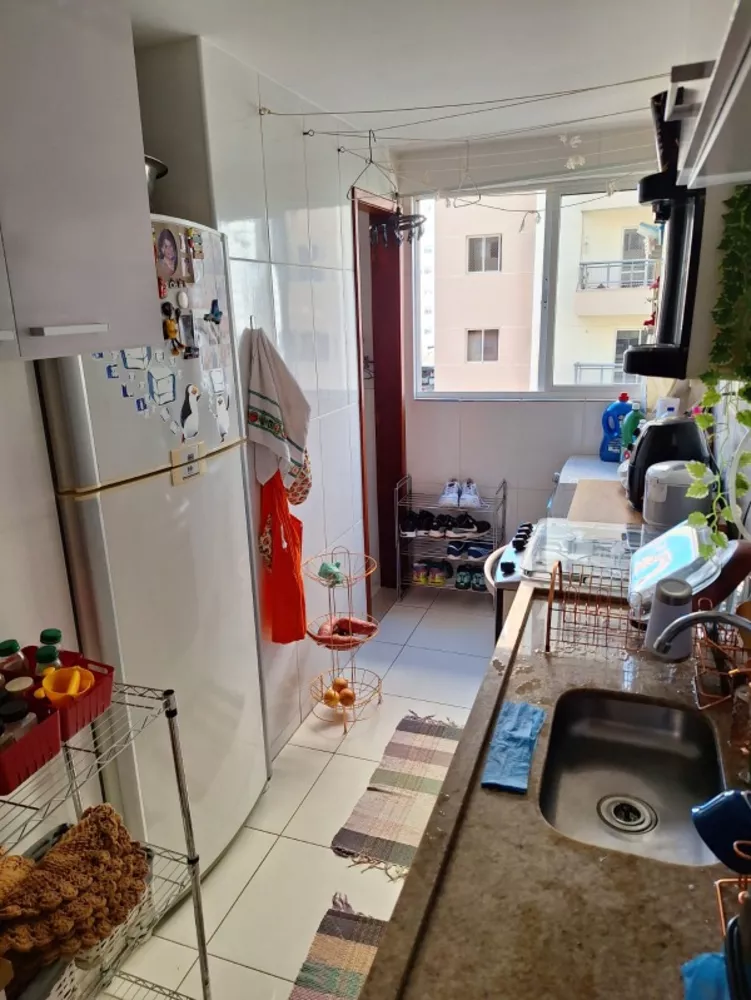 Apartamento à venda com 3 quartos, 70m² - Foto 6