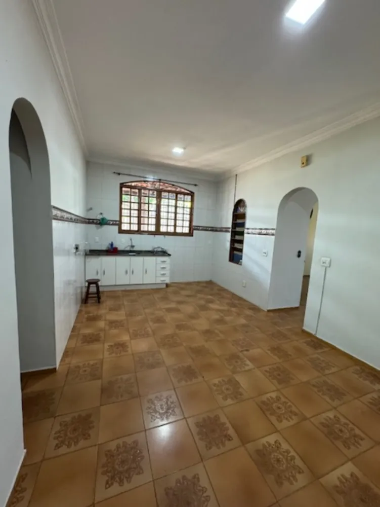 Casa, 3 quartos, 220 m² - Foto 3