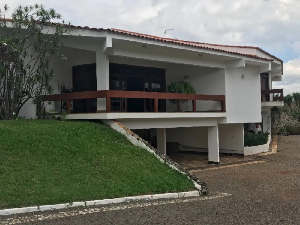 Casa, 4 quartos, 840 m² - Foto 1