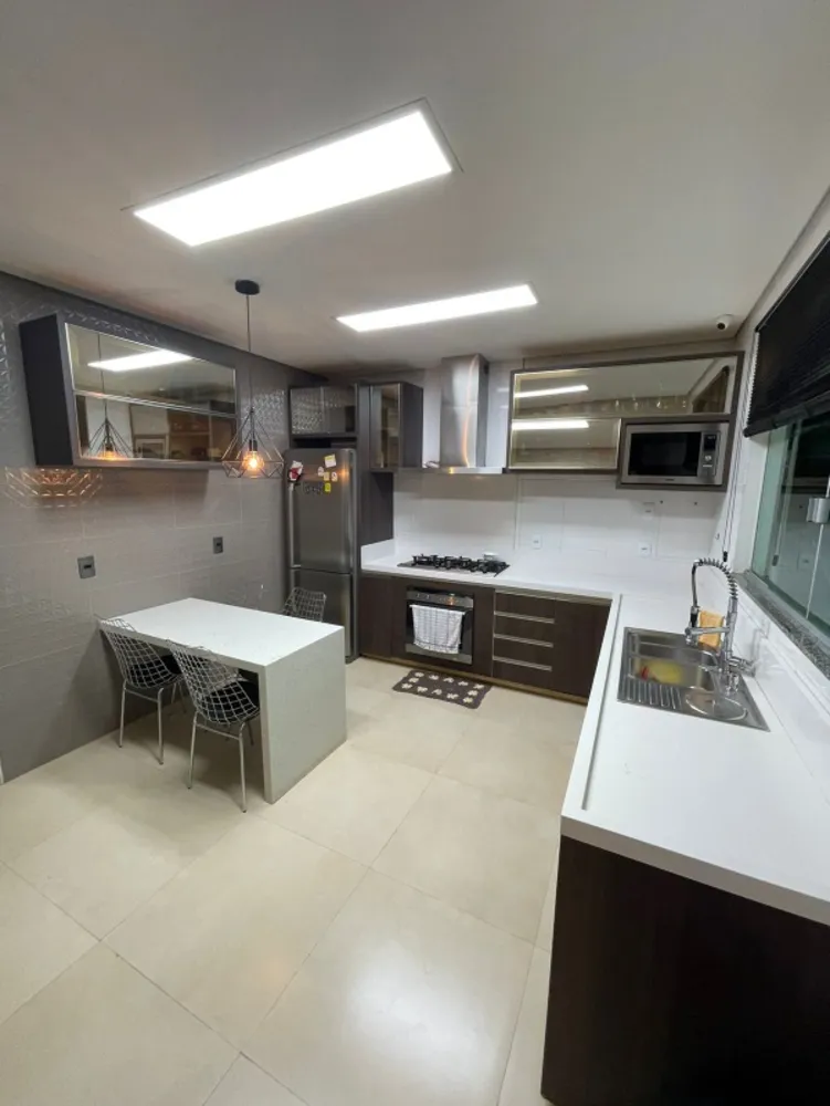Casa, 4 quartos, 320 m² - Foto 5