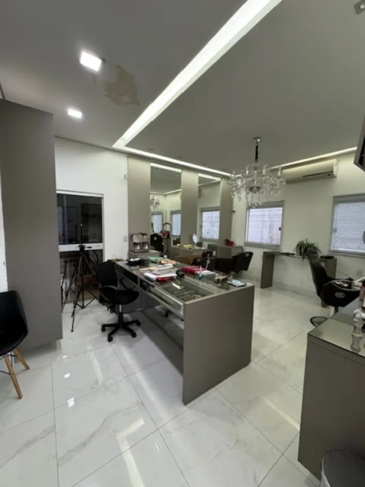 Casa, 4 quartos, 350 m² - Foto 1