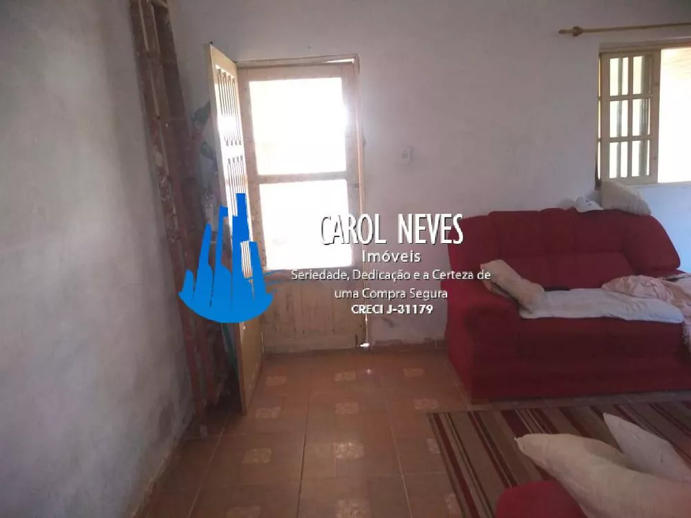 Casa à venda com 2 quartos, 68m² - Foto 2