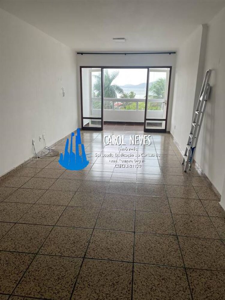 Apartamento à venda com 3 quartos, 200m² - Foto 1