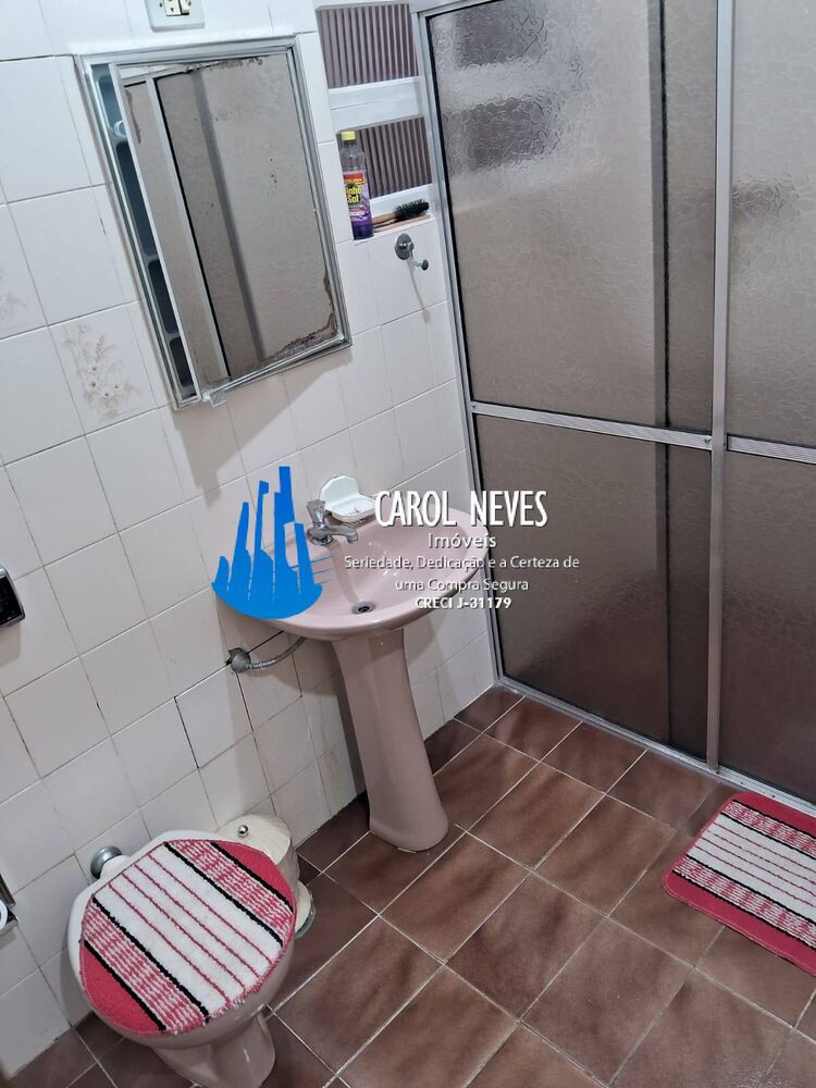 Casa para alugar com 2 quartos, 250m² - Foto 7