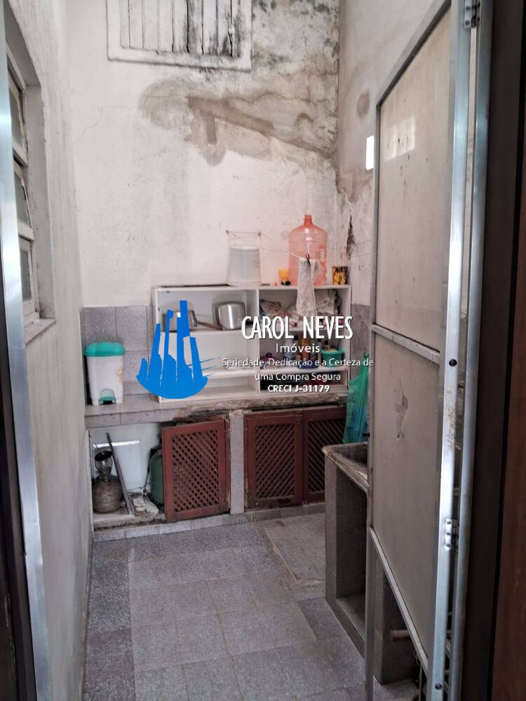 Casa para alugar com 2 quartos, 250m² - Foto 5