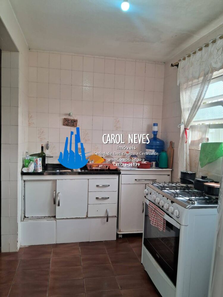 Casa para alugar com 2 quartos, 250m² - Foto 4