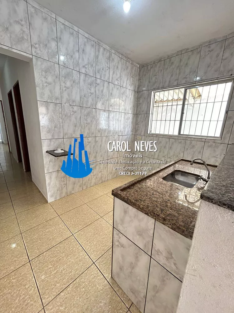 Casa à venda com 2 quartos, 75m² - Foto 1