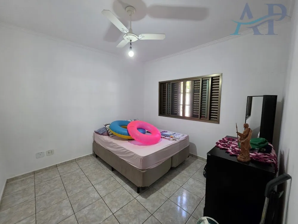Casa, 3 quartos, 1070 m² - Foto 9