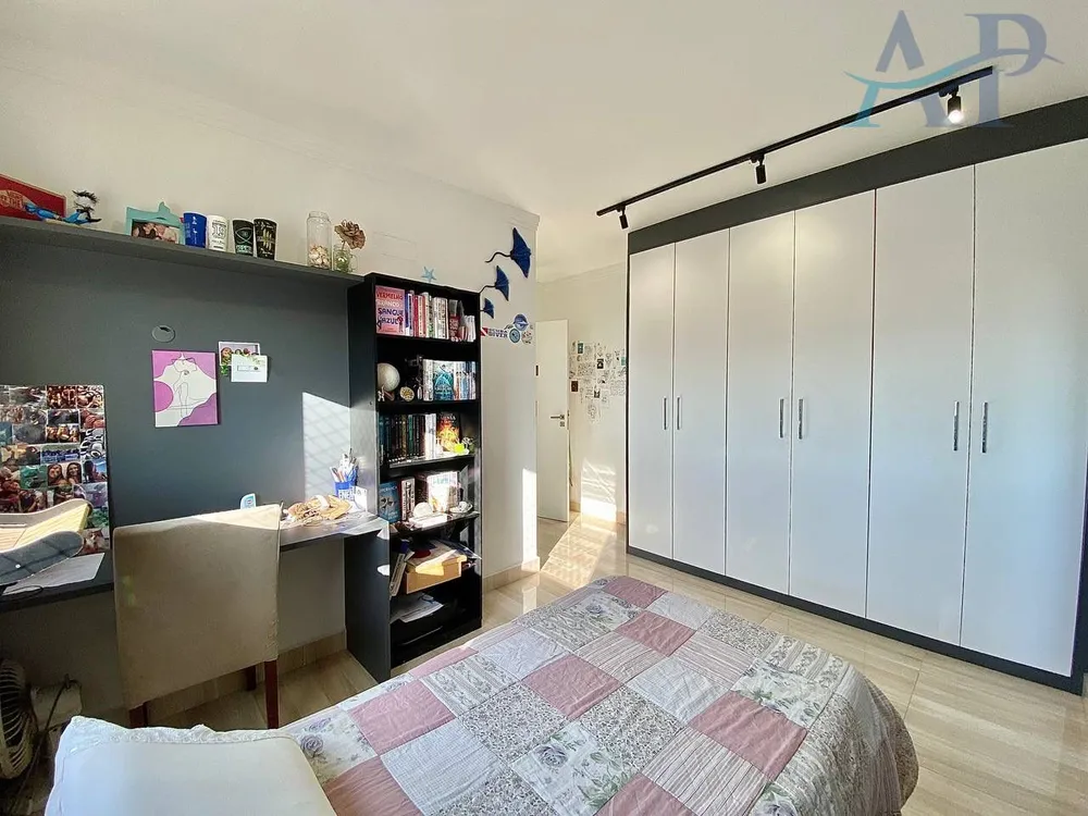Apartamento, 3 quartos, 140 m² - Foto 2