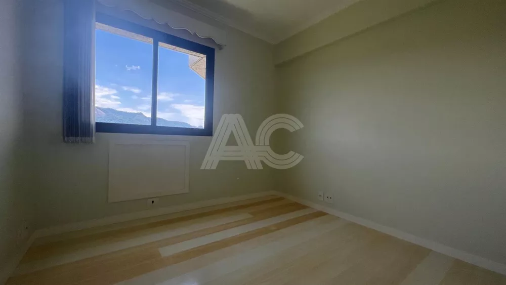 Apartamento à venda com 4 quartos, 159m² - Foto 14