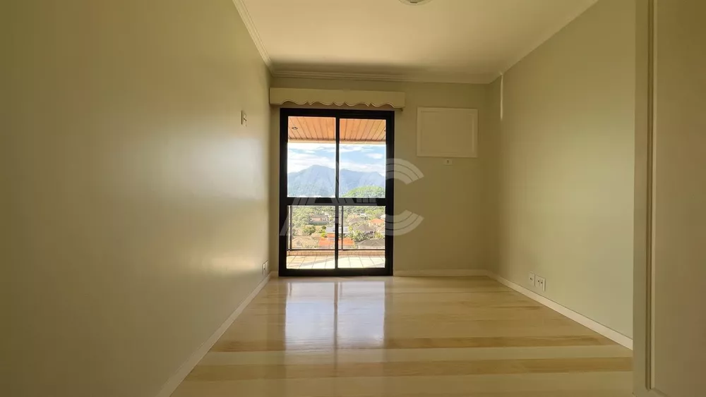 Apartamento à venda com 4 quartos, 159m² - Foto 12