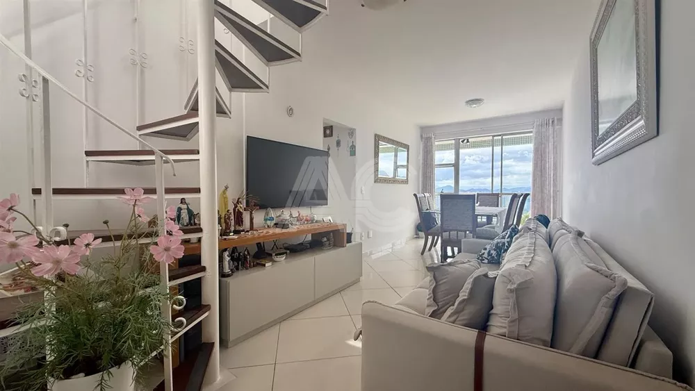 Cobertura, 3 quartos, 251 m² - Foto 3