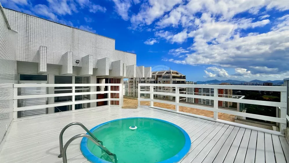 Cobertura, 3 quartos, 251 m² - Foto 1