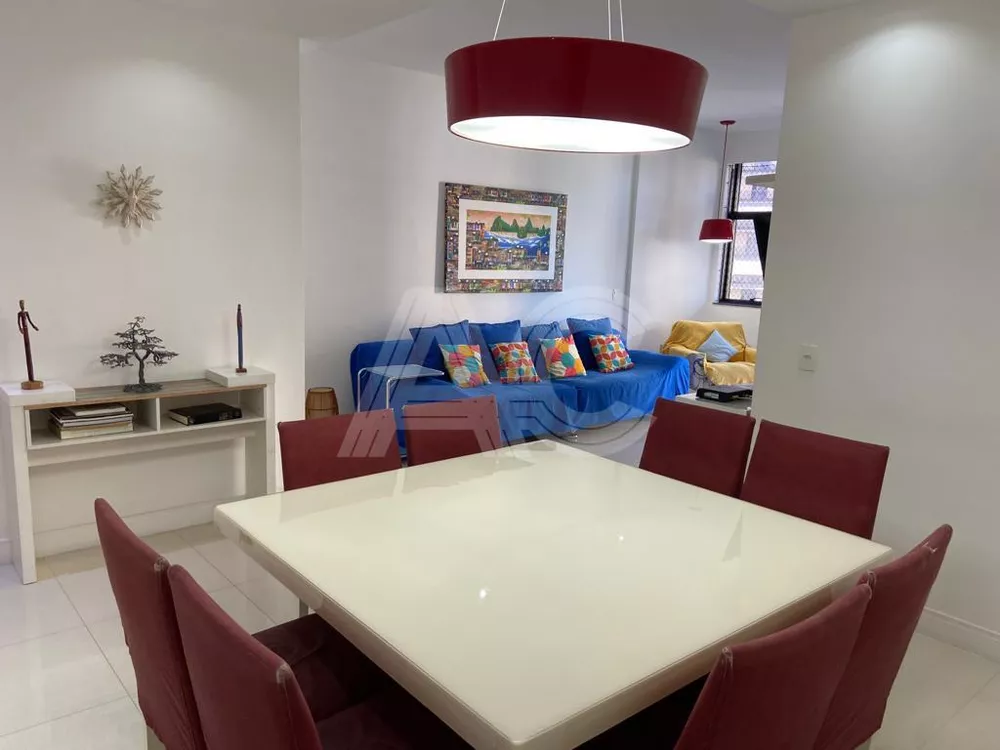 Apartamento à venda com 3 quartos, 144m² - Foto 2