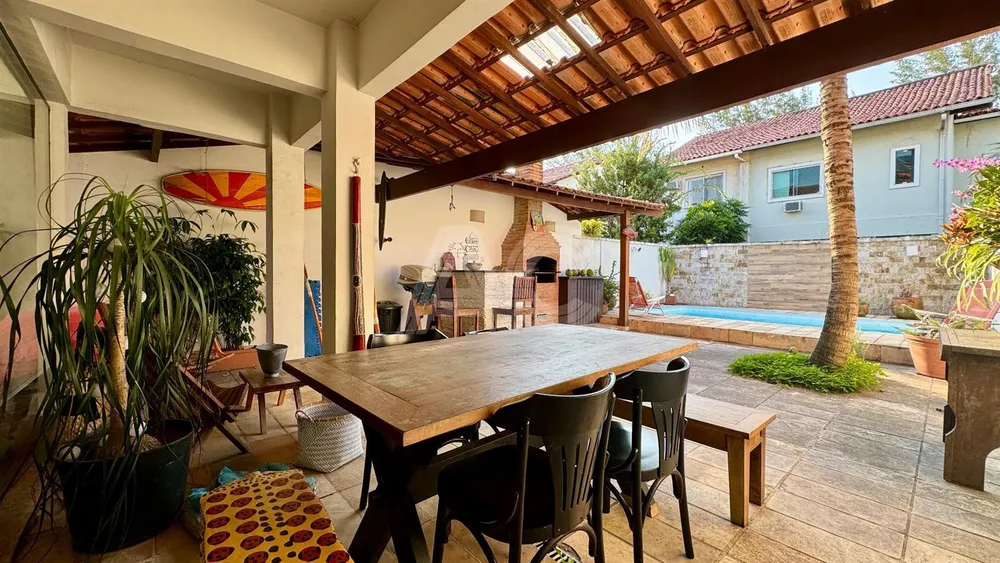 Casa de Condomínio à venda com 4 quartos, 250m² - Foto 10