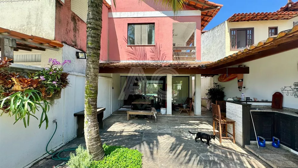 Casa de Condomínio à venda com 4 quartos, 250m² - Foto 14