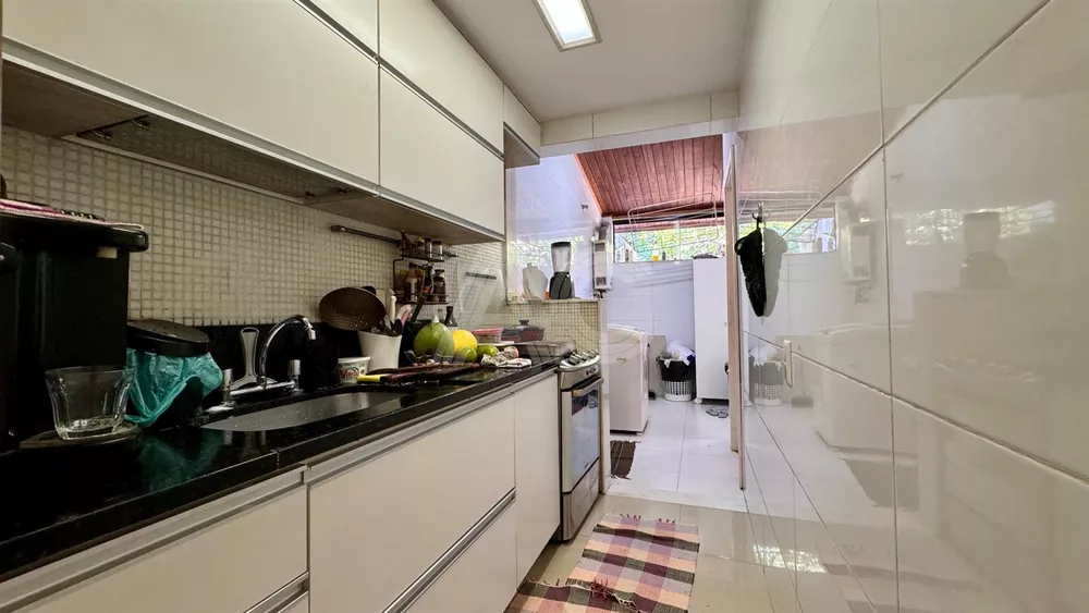 Casa de Condomínio à venda com 4 quartos, 250m² - Foto 30