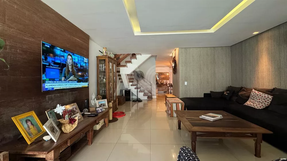 Casa de Condomínio à venda com 4 quartos, 250m² - Foto 15