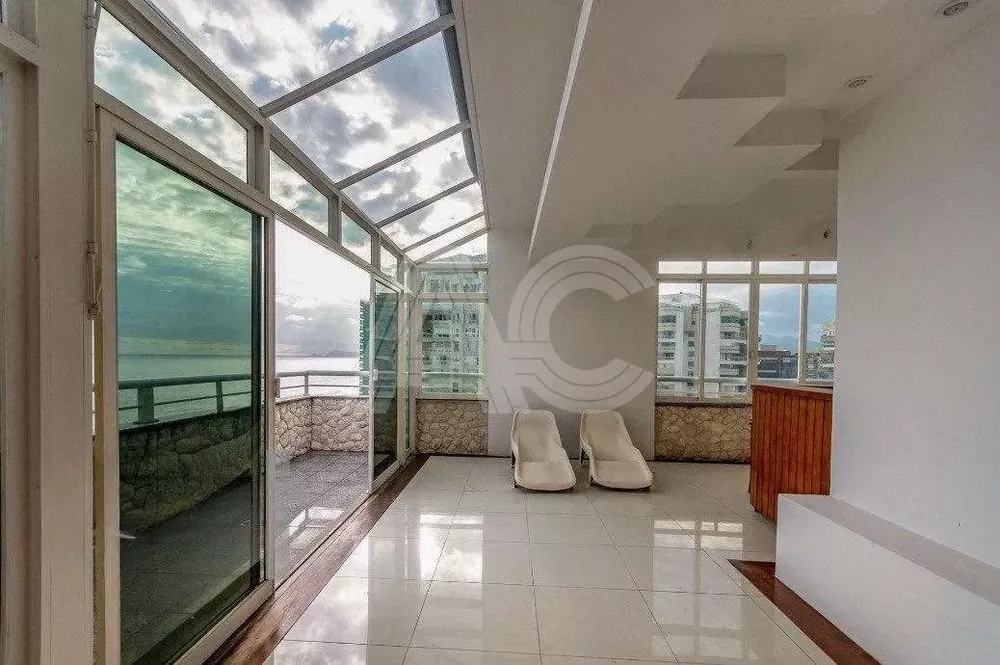 Cobertura, 3 quartos, 369 m² - Foto 1