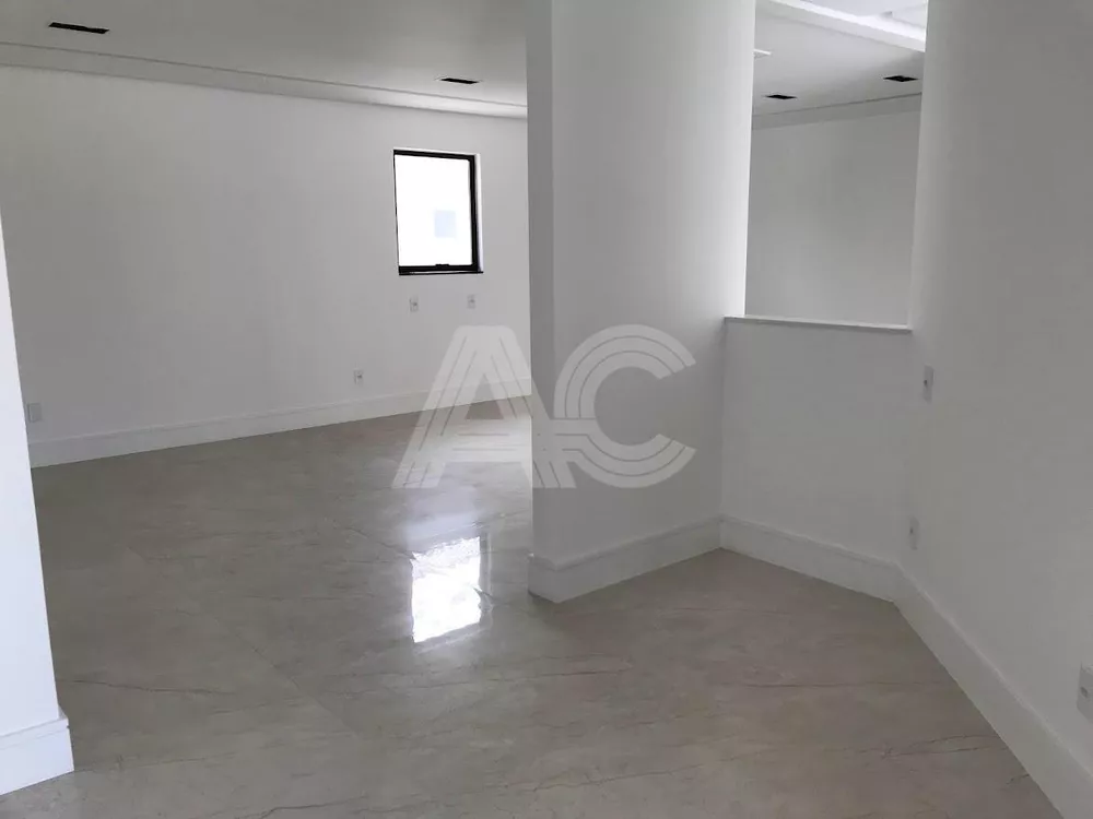 Casa de Condomínio à venda com 5 quartos, 1500m² - Foto 18