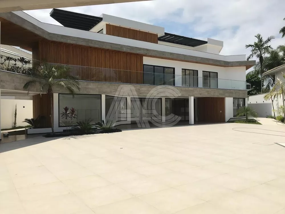 Casa de Condomínio à venda com 5 quartos, 1500m² - Foto 2