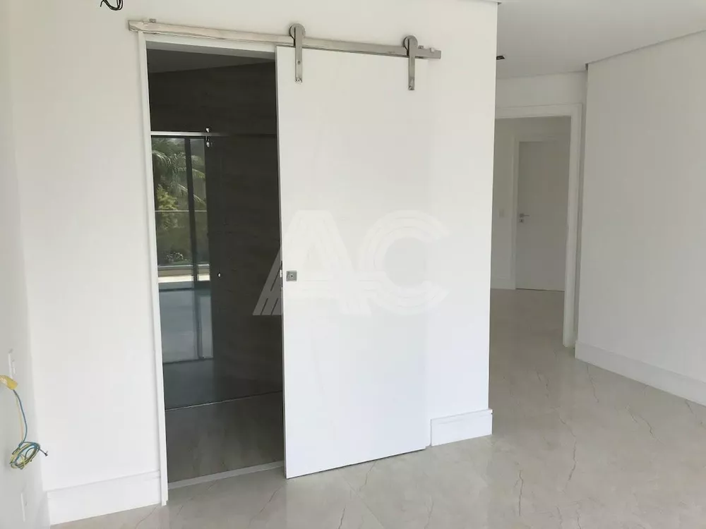 Casa de Condomínio à venda com 5 quartos, 1500m² - Foto 10