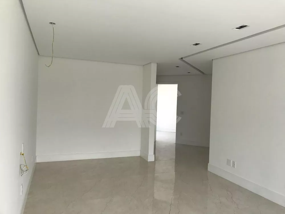 Casa de Condomínio à venda com 5 quartos, 1500m² - Foto 9