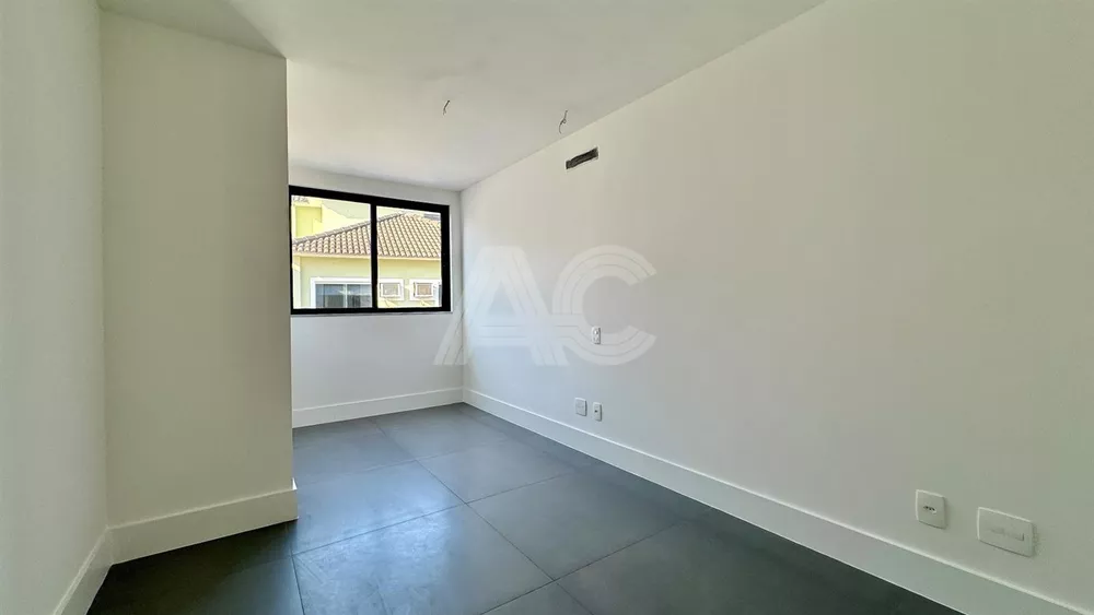 Casa de Condomínio à venda com 4 quartos, 350m² - Foto 26