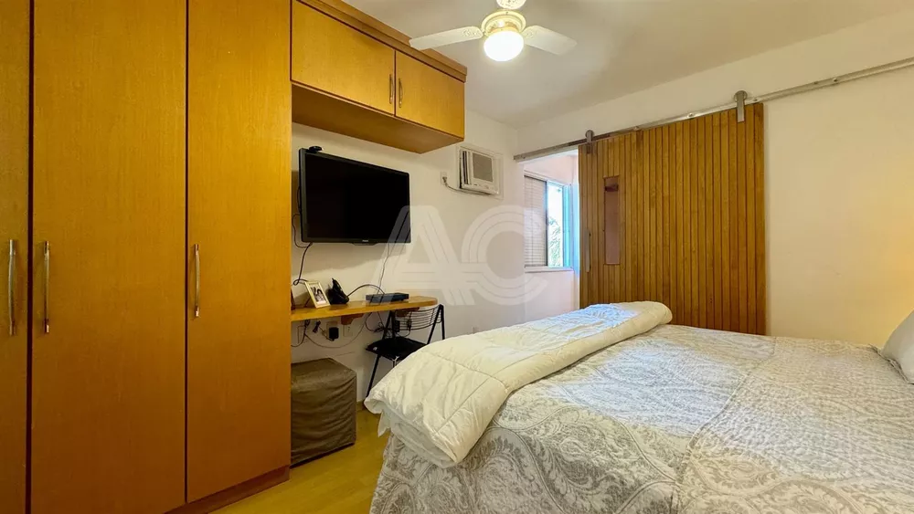 Casa de Condomínio à venda com 5 quartos, 241m² - Foto 20