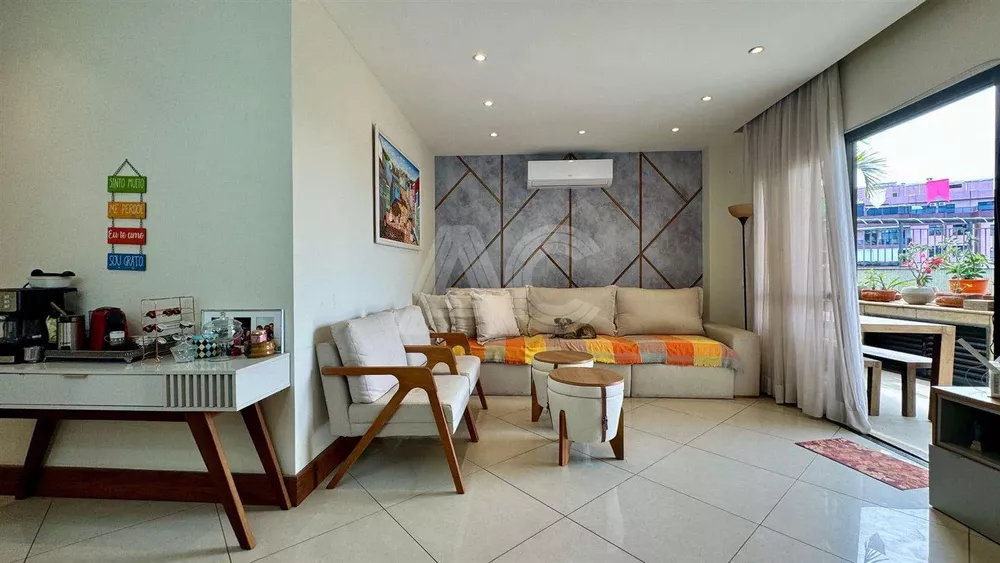 Cobertura, 3 quartos, 201 m² - Foto 2