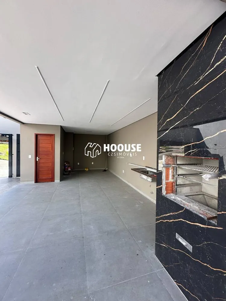 Casa, 3 quartos, 300 m² - Foto 1